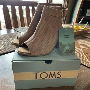 Women’s Tom’s Grenada heeled Shoe